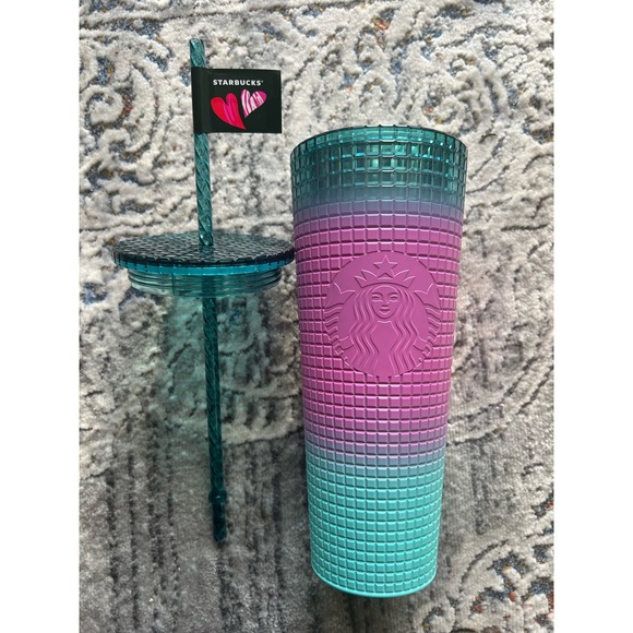 Authentic Starbucks 2024 Valentines Tri Color Venti 24oz Cold Cup - Picture 2 of 8